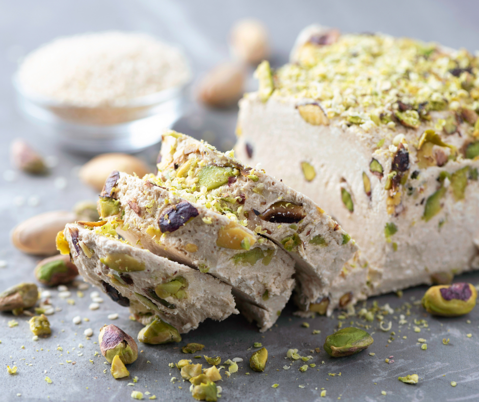 Halva au sésame et pistaches : la douceur orientale qui fait voyager les papilles